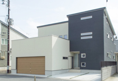 インナーガレージハウスとは？メリットやデメリット一戸建ての施工事例をくわしく紹介