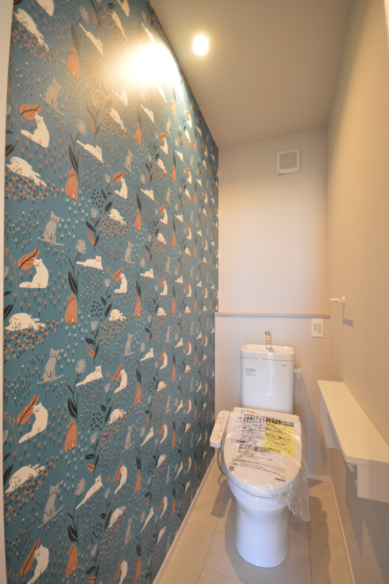 ■２Ｆトイレ
（温水洗浄便座）