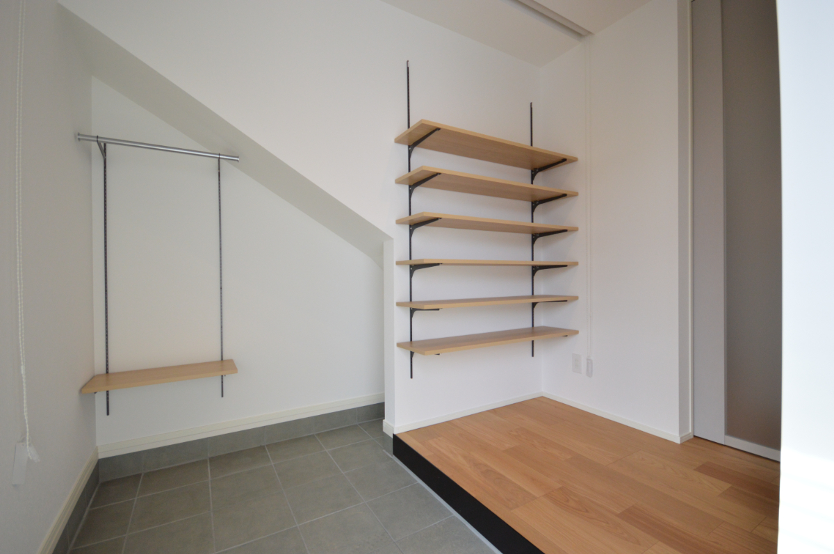 ■玄関・土間収納