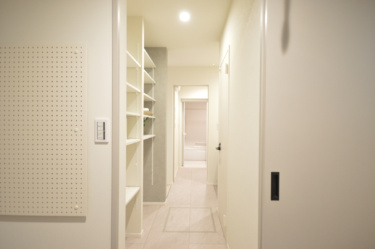 水回りを集約し、毎日の家事がスムーズに進む動線設計。