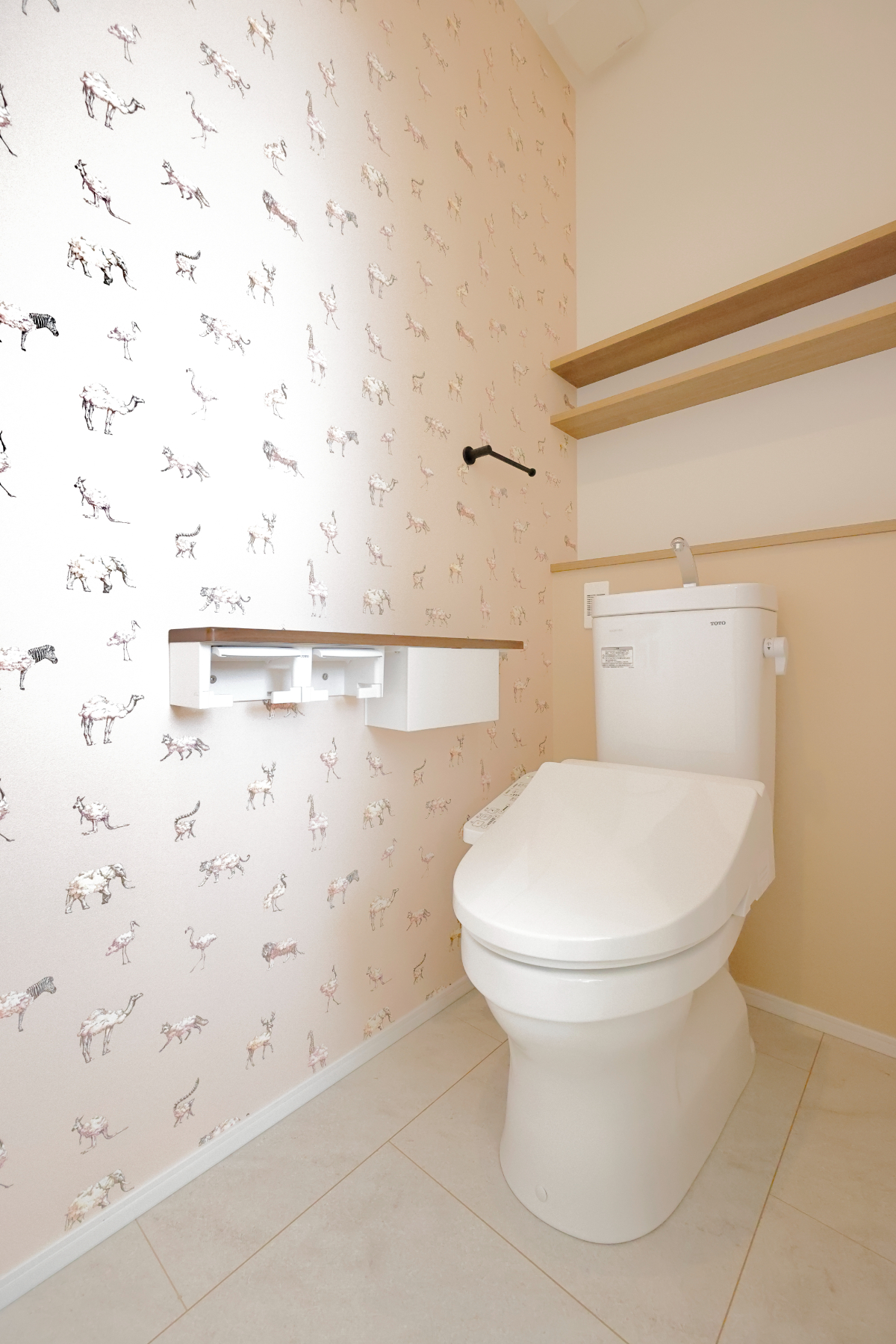 ■２Ｆトイレ（温水洗浄便座タイプ）