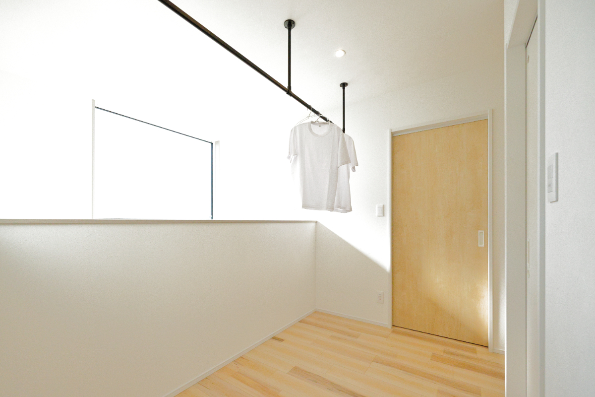 ■２Ｆホール（物干しスペース）