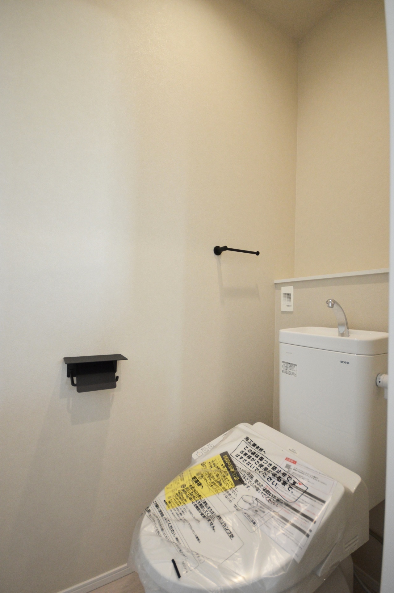 ■２Ｆトイレ
（温水洗浄便座）