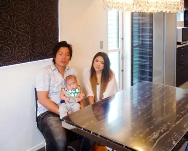 オープン階段と吹抜けという間取りで家族を常に感じられるところが気に入っています。