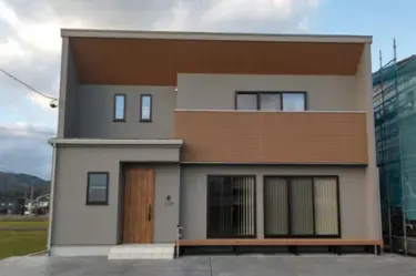 各所に空間を広く感じさせるアイデアで、思わず寝転びたくなる まったり空間