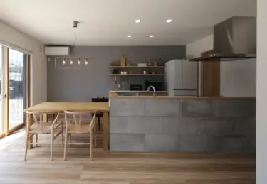 【127】何気ない日常が絵になる、カフェのような空間