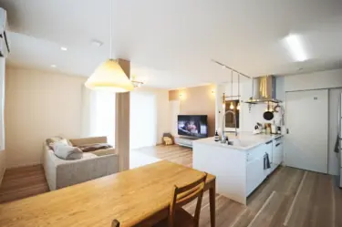 【158】細部にこだわった、カフェオレカラーの家