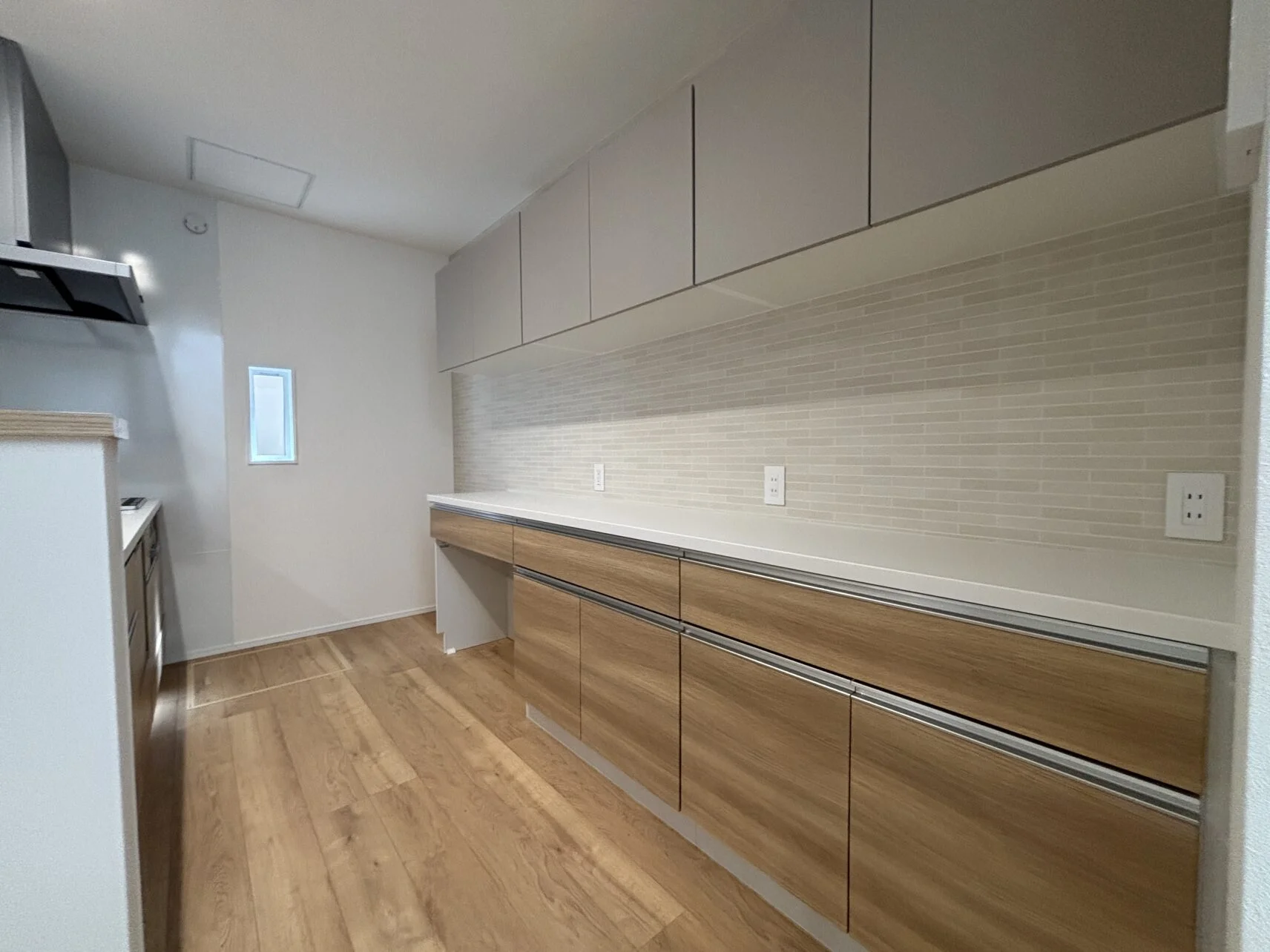 キッチン・食器棚