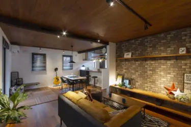 【079】インナーガレージのある3階建てのすまい