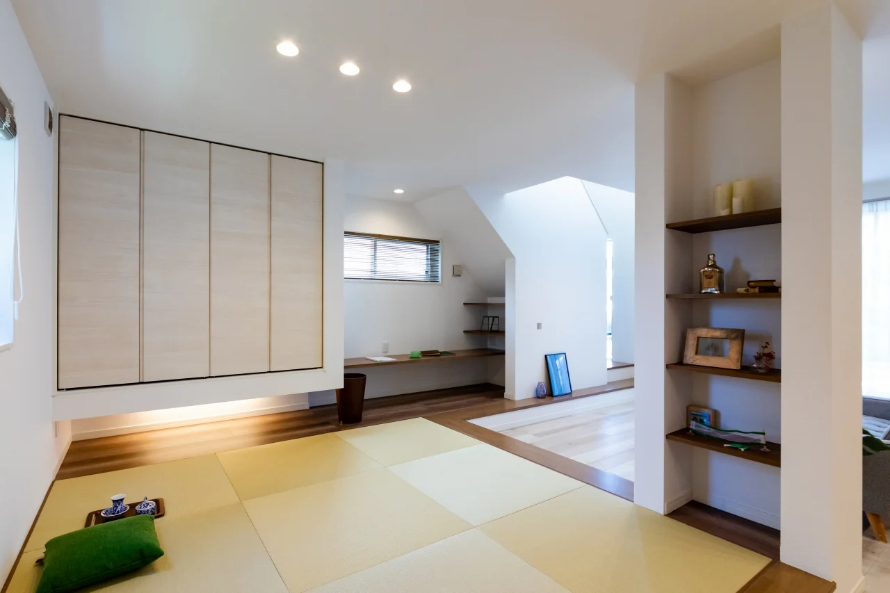 構造壁を利用した飾り棚