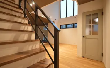 【034】こだわりの詰まった「おうちカフェ」を楽しむ家