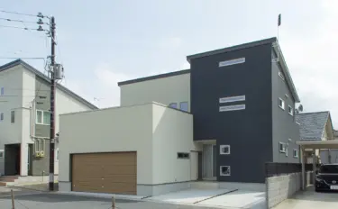 【025】 大空間を活かしたこだわりのある住まい