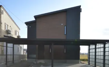 【047】田園風景を臨む家