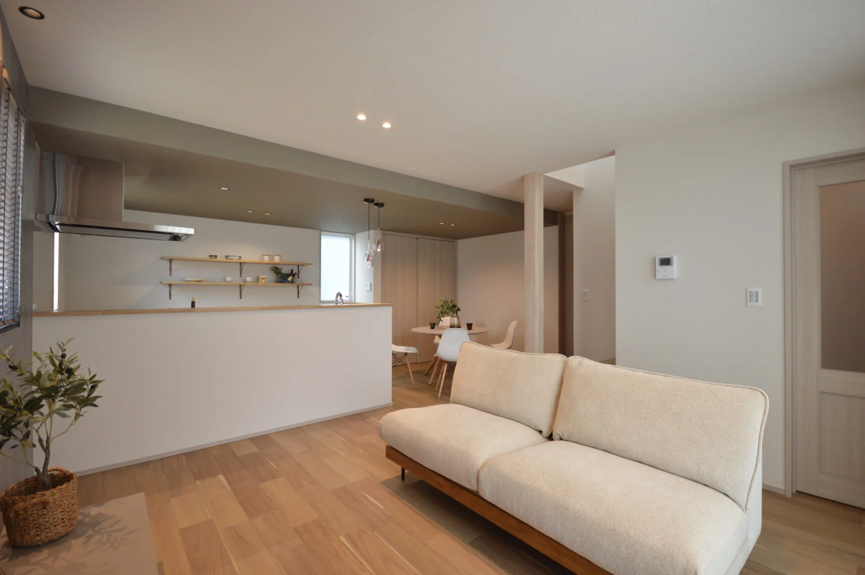 ＬＤＫ  ※家具・小物などはイメージです。