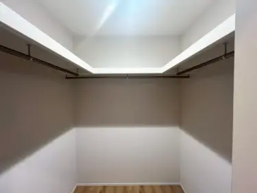 独立タイプのウォークインクローゼット
