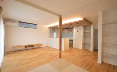 【046】天井高2.6m　開放的な空間で過ごす家