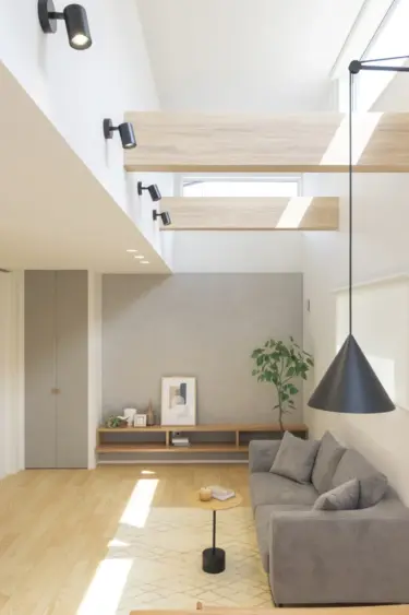 ■造作ＴＶボード付きのリビング