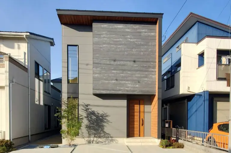 スタイリッシュな外観が目を引く住まい