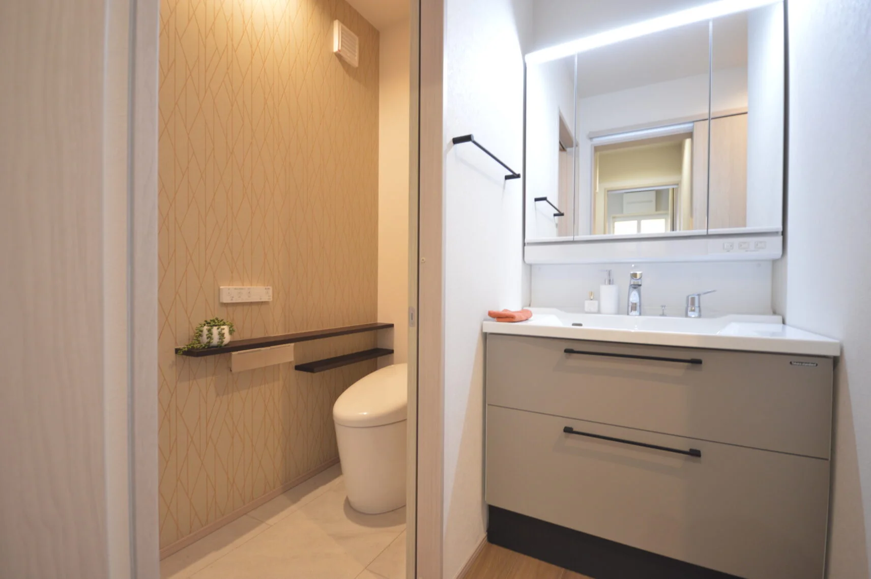 トイレ・洗面台