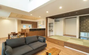 【019】開放感と木のぬくもりを同時に楽しむ住まい