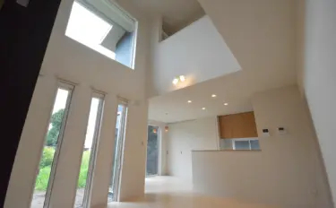 【026】開放的で家族の雰囲気が常に感じられる家