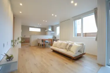 【169】シンプルで機能的。2つの回遊動線のある家