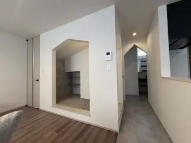 ヌック＆洗面所へと続く動線