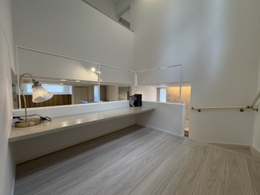 １階と２階をつなぐ、スキップフロア