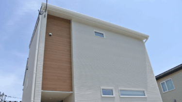 - 家族が集う開放的な２階リビングの住まい〈 上越市五智 〉