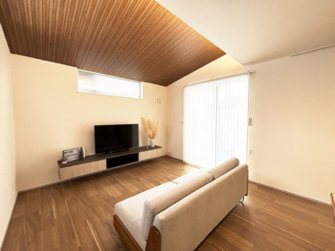 ■リビングと勾配天井