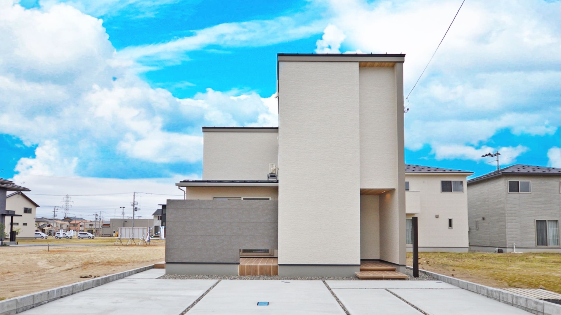 カーテンレスでつながる、開放感あふれる住まい – まちなかモデルハウス（西区小針）