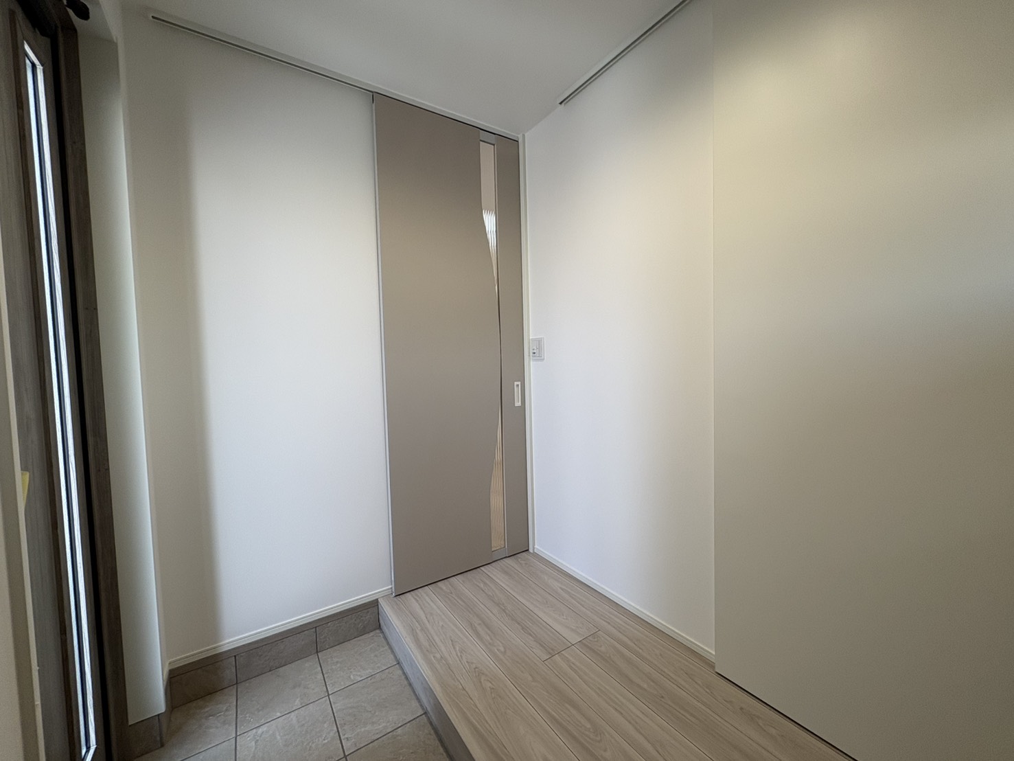 玄関（ホール側）