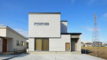 【燕三条エリア】遊び心あるヌックソファと開放的なＬＤＫ、快適な動線が魅力のまちなかモデルハウス（南区戸頭）