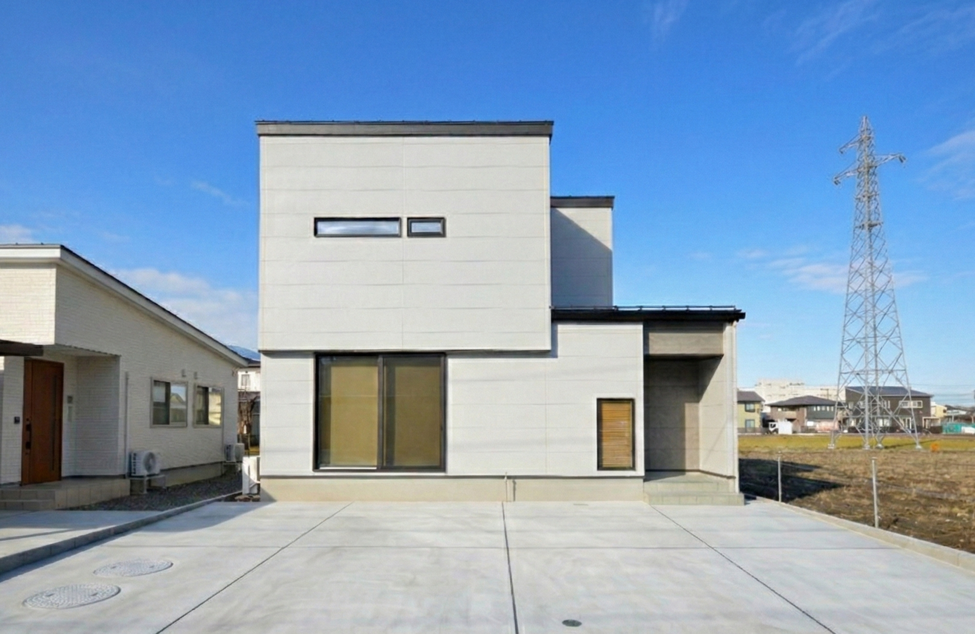 遊び心あるヌックソファと開放的なＬＤＫ、快適な動線が魅力のまちなかモデルハウス（南区戸頭）