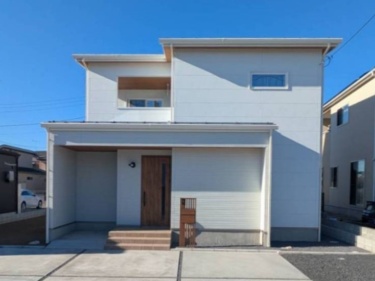 【Ａ棟】玄関前の駐輪スペースは濡れずに玄関からアクセスできる便利なスペース