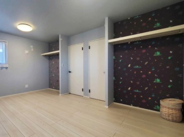 子供室は将来的に２部屋に仕切れるフレキシブルな設計