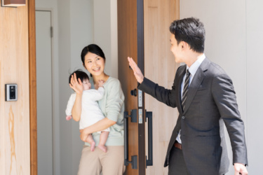 南玄関の平屋間取り事例3選！【南向きの玄関の間取り図・LDK・坪数】