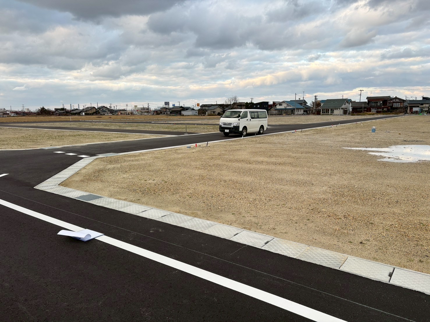 ■現地土地画像（南側から）

※２０２５．１２月撮影