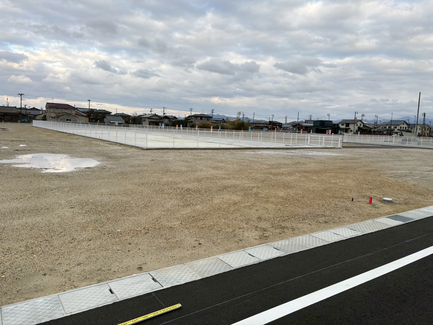 ■現地土地画像（南西側より）

※２０２５．１２月撮影