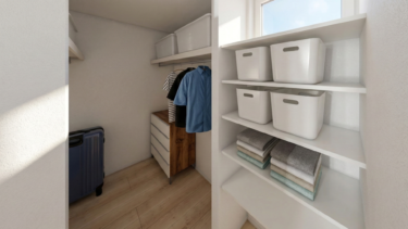 家族全員の衣類や小物を一箇所に集約でき、各部屋へ片付けに行く手間を省ける時短動線