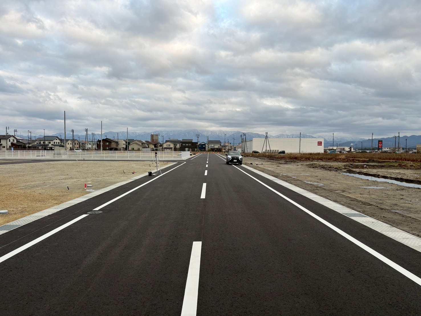 ■現地画像（前面道路）

※２０２５．１２月撮影