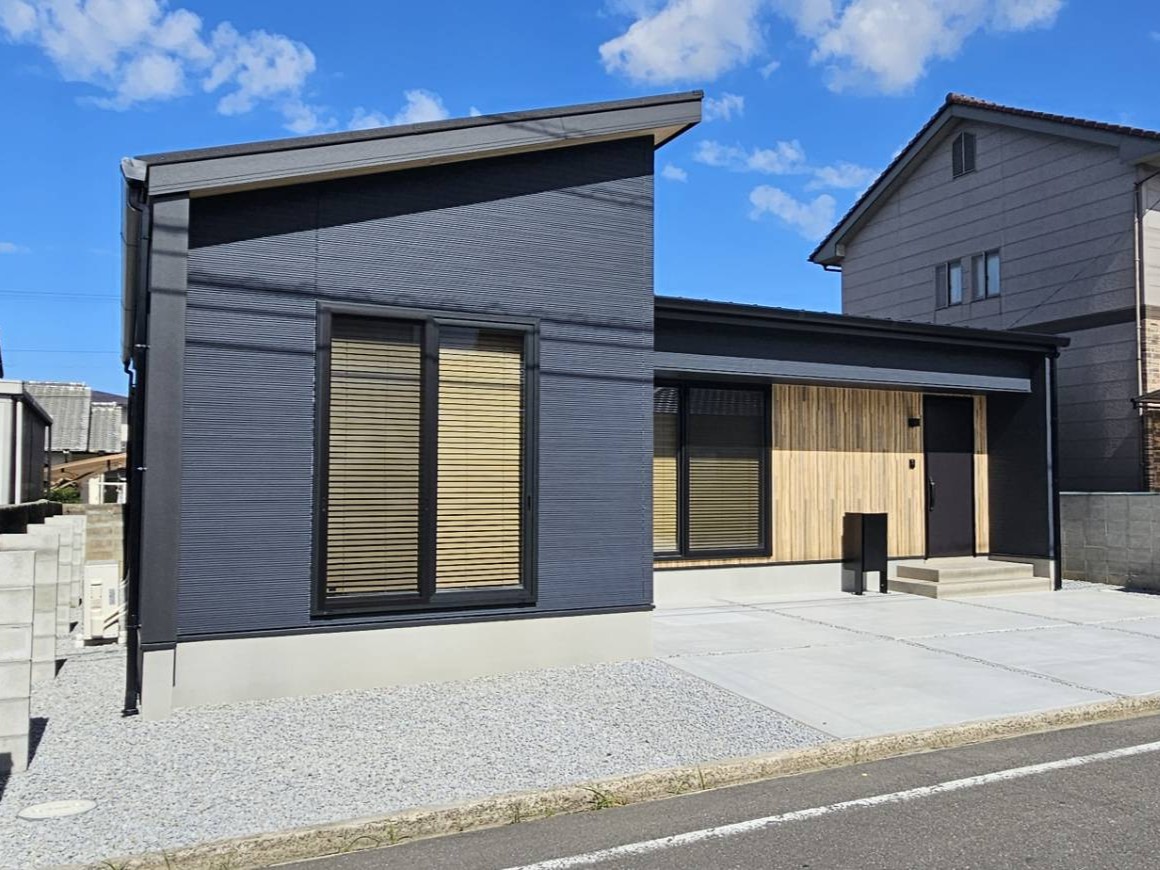 まちなかモデルハウス販売！心地よい勾配天井が主役！ ２８坪と感じさせない３ＬＤＫ・平屋の住まい（高松市多肥上町）