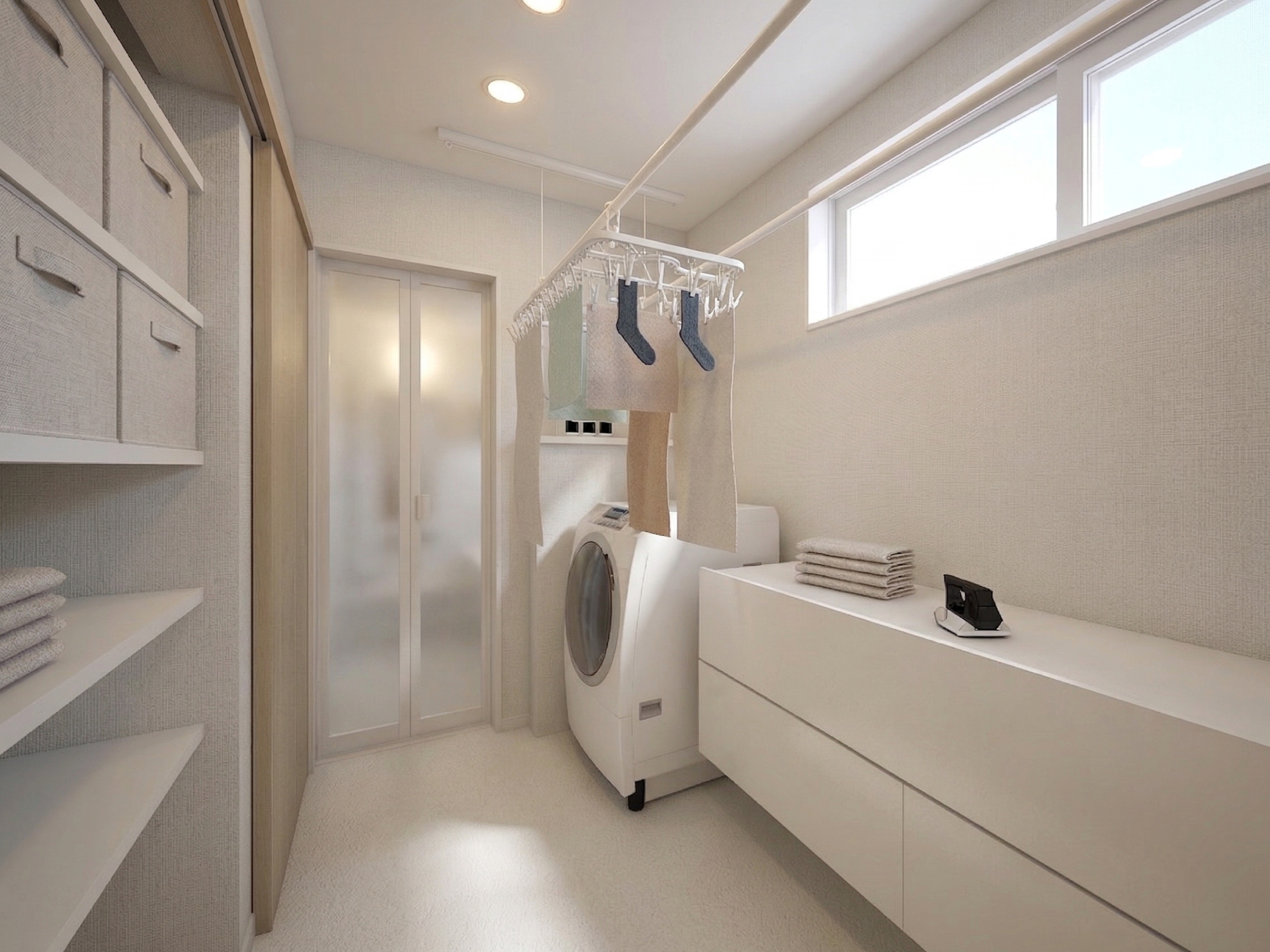 室内物干しを備えた広々としたサンルーム仕様で、天候や時間を気にせずお洗濯がスムーズに捗ります